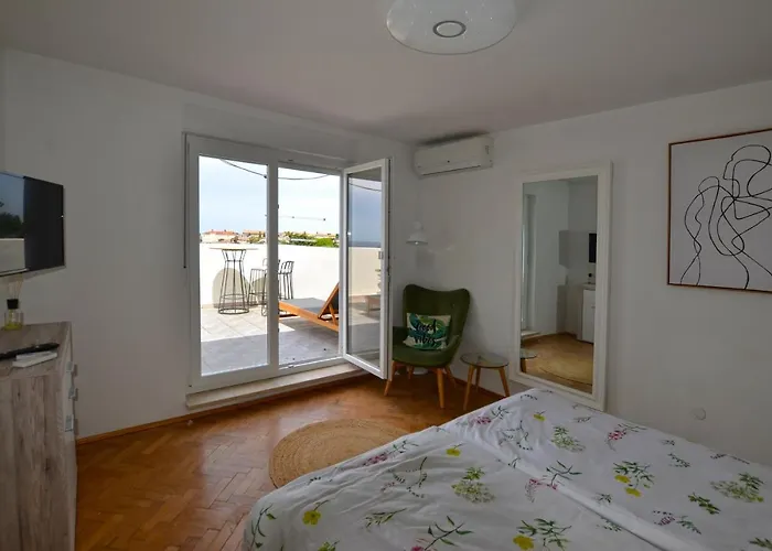 Mark Studio * 로비니